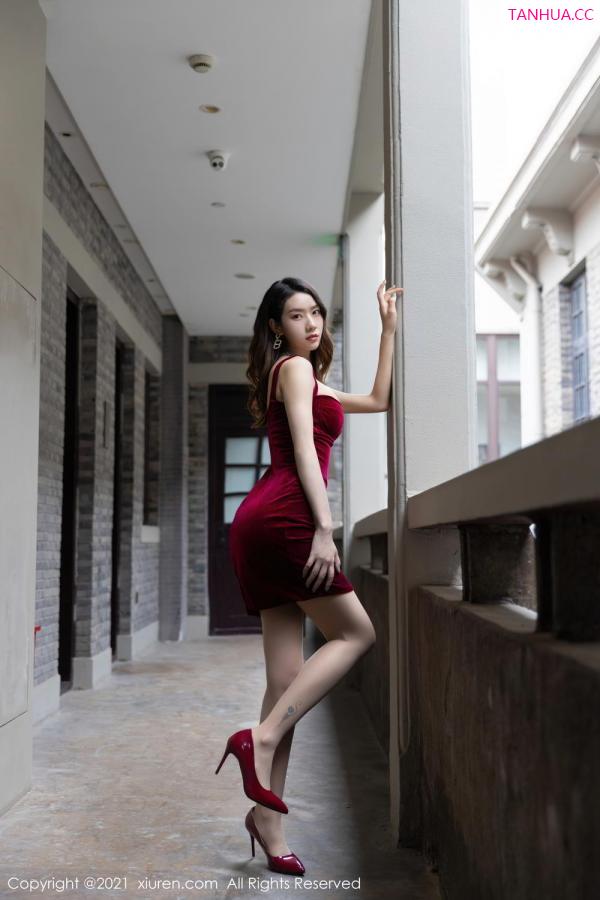 沐青  骨感美人方子萱 性感红裙凹凸别致第5张图片